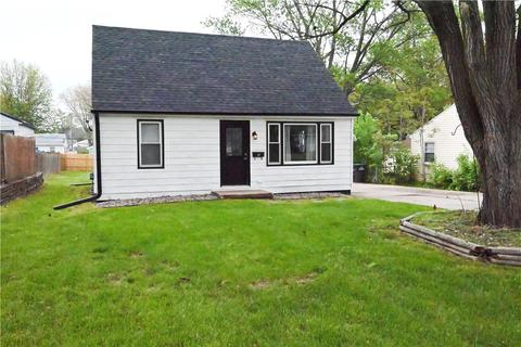 6613 15th St SW, Des Moines, IA 50315