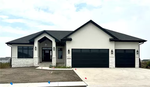 18025 Townsend Dr, Clive, IA 50325