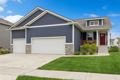1133 NE 19th St, Grimes, IA 50111