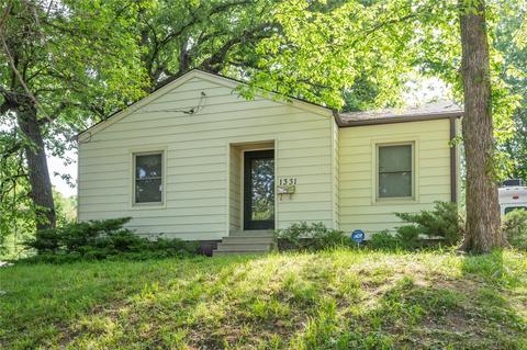 1331 E 33rd Ct, Des Moines, IA 50317