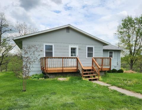 1684 Highway 14 Hwy, Knoxville, IA 50138