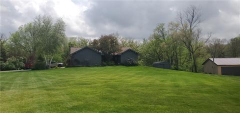 360 332nd Pl, Perry, IA 50220