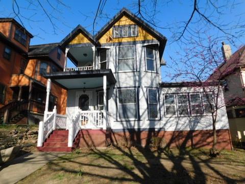 671 18th St, Des Moines, IA 50314