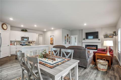 3120 NW 25th St, Ankeny, IA 50023
