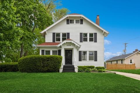 2206 40th Pl, Des Moines, IA 50310