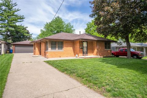 3000 Don Lee Ct, Des Moines, IA 50317