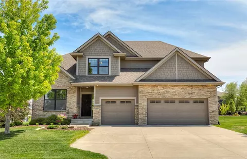 16742 Verona Hills Dr, Clive, IA 50325