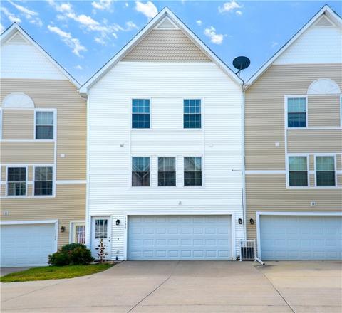 1130 10th Ave NW, Altoona, IA 50009