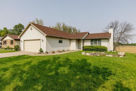 3530 Jewel Dr, Ames, IA 50010