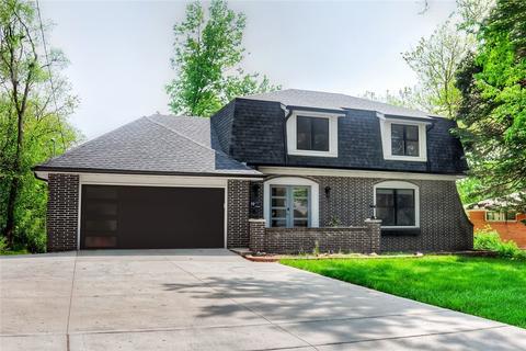 1915 69th St, Windsor Heights, IA 50324