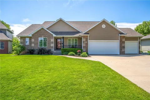 2320 SW Woodland Ct, Ankeny, IA 50023
