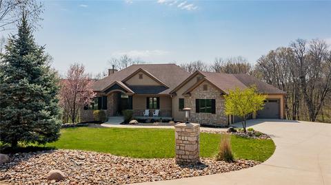 6348 Ford Trl, Norwalk, IA 50211