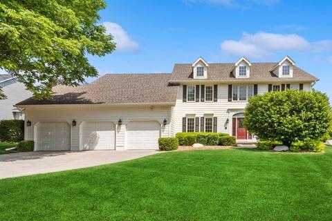4713 Brookview Dr, West Des Moines, IA 50265