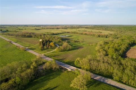 2640 Highway 69 Hwy, Weldon, IA 50264