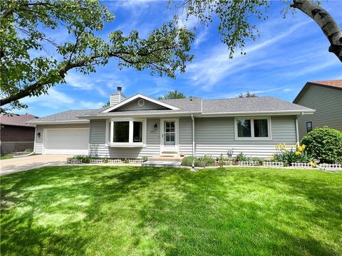 625 Onyx St, Ames, IA 50010