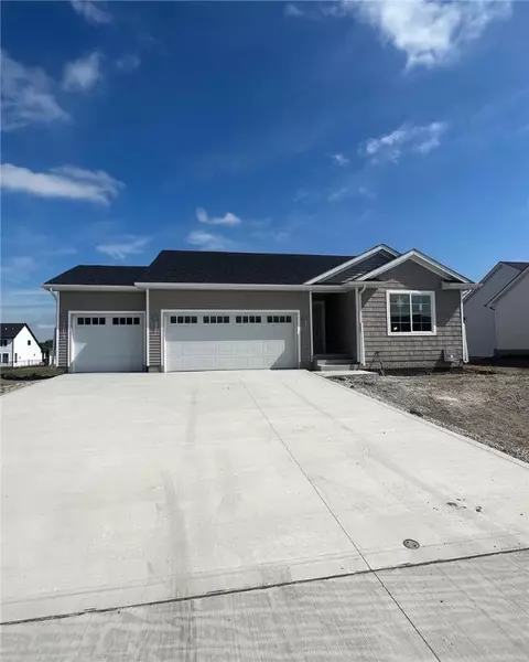 508 Wicker Dr, Huxley, IA 50124