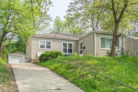 2823 Holcomb Ave, Des Moines, IA 50310