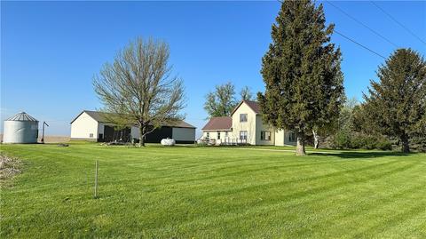 22637 80th St, Martelle, IA 52305