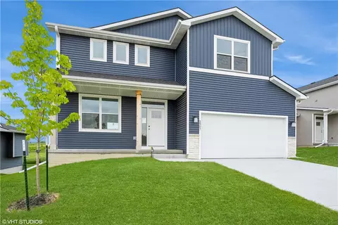 2907 Lund St, Norwalk, IA 50211