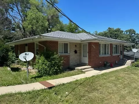 2425 Welbeck Rd, Des Moines, IA 50310
