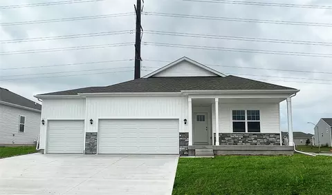 14416 Ironwood Ct, Urbandale, IA 50323