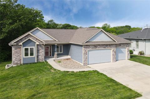 1820 Falcon Dr, Polk City, IA 50226