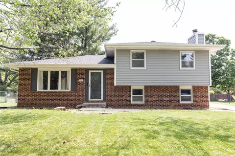 205 34th St, West Des Moines, IA 50265