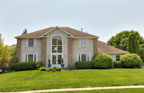 8110 Heather Bow Ct, Johnston, IA 50131