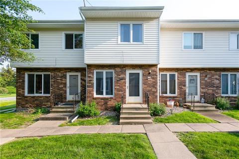 110 Holiday Cir #110, West Des Moines, IA 50265