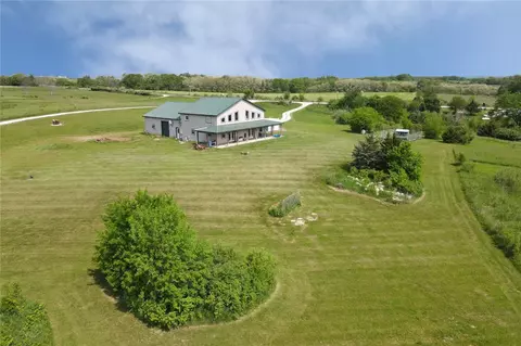 15224 Newbold St, Indianola, IA 50125