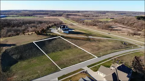 7248 Eldorado Pt, West Des Moines, IA 50266