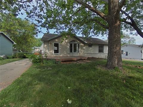 1304 4th Ave SE, Altoona, IA 50009