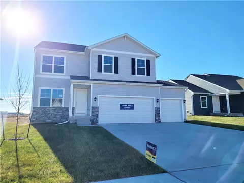 10324 Southerwick Pl, Johnston, IA 50131
