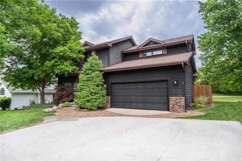 9021 Iltis Dr, Urbandale, IA 50322
