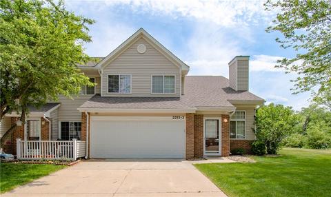 2253 Grand Ave #2, West Des Moines, IA 50265