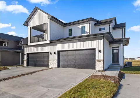 4224 NE Timber Ln, Ankeny, IA 50021