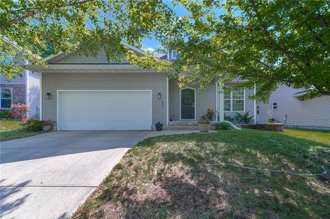 4621 Sawyers Dr, Des Moines, IA 50310