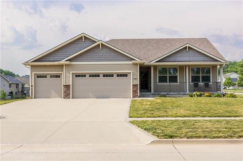 5143 NW 58th Ave, Johnston, IA 50131