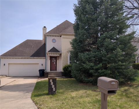 9604 Tanglewood Dr, Urbandale, IA 50322