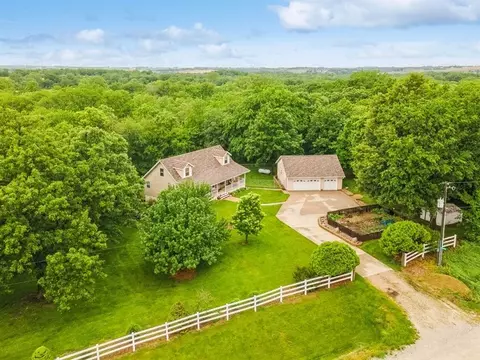 9362 210th Ave, Ackworth, IA 50001