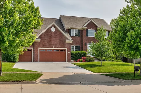 502 NE 20th St, Ankeny, IA 50021