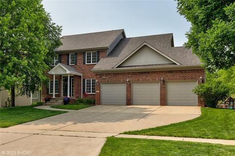 4803 Valley View Ln, West Des Moines, IA 50265