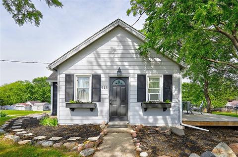 913 Jefferson St, Redfield, IA 50233
