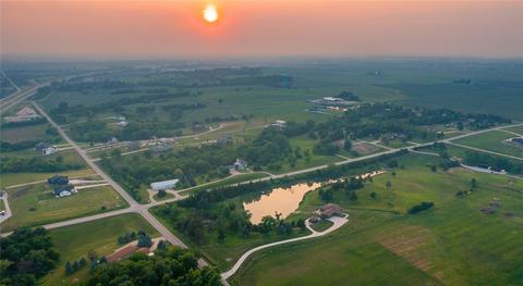 11865 NW 102nd Ave, Granger, IA 50109