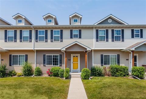 708 Newport Pl, Norwalk, IA 50211