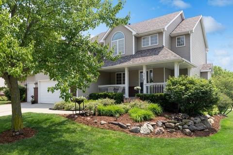 402 Plumwood Ct SW, Altoona, IA 50009