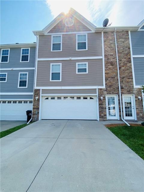 387 NE Satinwood Dr, Waukee, IA 50263