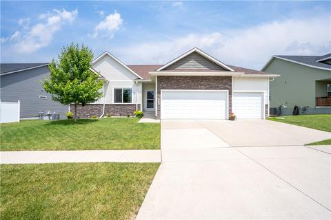 1411 Tuscany Dr SE, Altoona, IA 50009