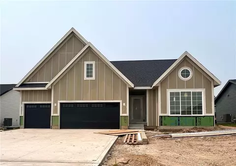2590 Abbott Dr, Waukee, IA 50263