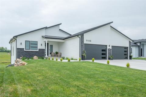 1146 NW 30th Ct, Grimes, IA 50111